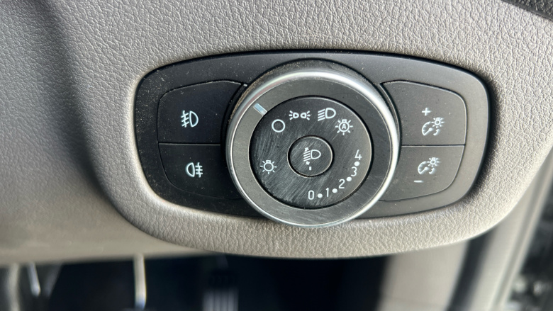 Ford Transit Connect 240 L1 Diesel 1.5 EcoBlue 100ps Limited Van